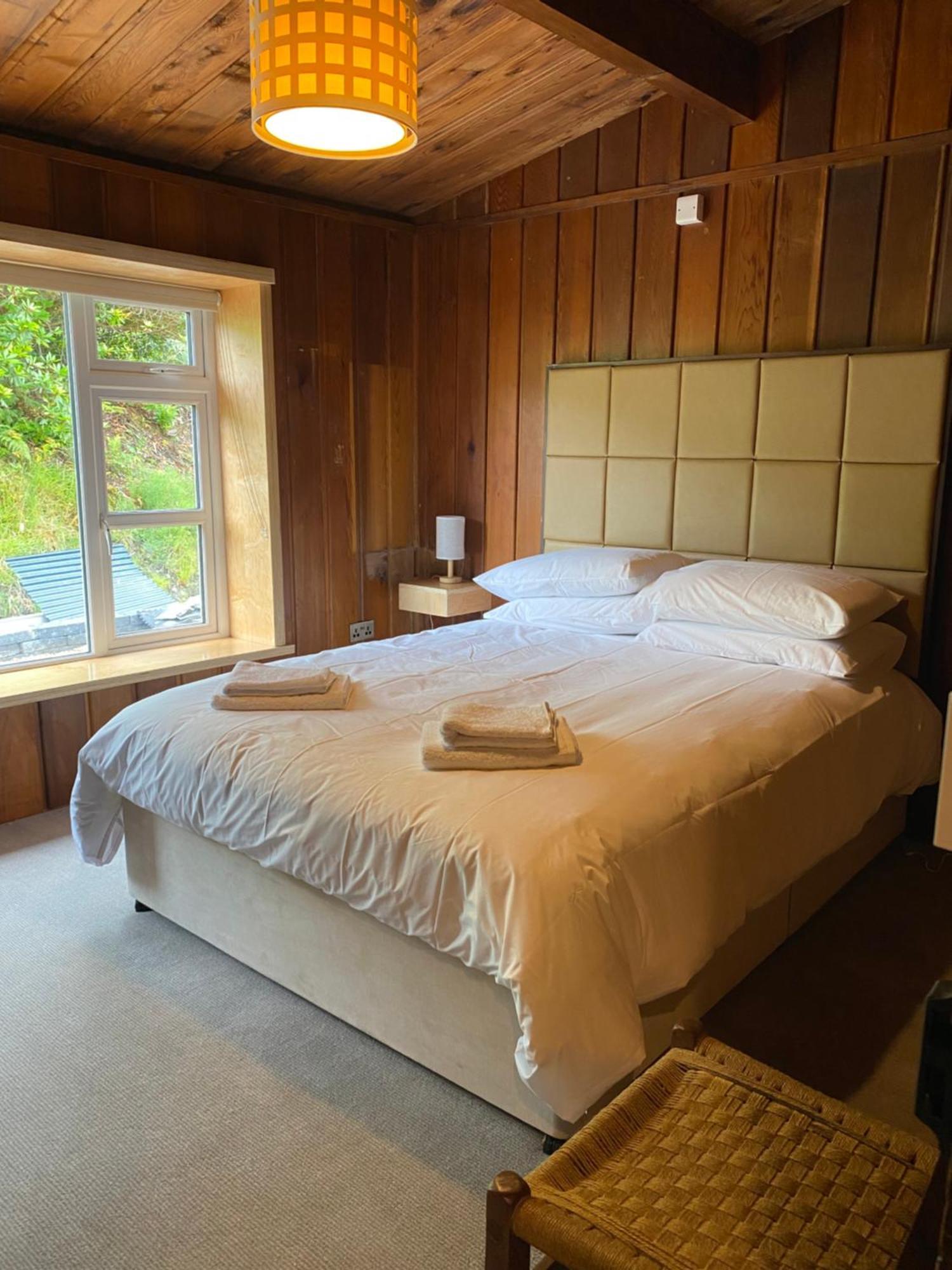 Cedarwood Leenane Leenaun
